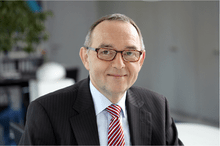 Bettensteuererfinder Walter-Borjans freut sich